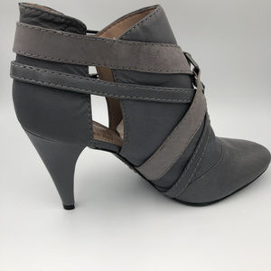 RACHEL Rachel Roy Shoes - Rachel Roy Rfvillie Gray Boots/Booties Size 9 NWOT RACHEL Rachel Roy Shoes - Rachel Roy Rfvillie Gray Boots/Booties Size 9 NWOT